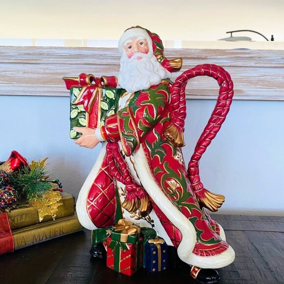 Fitz and Floyd Classics Christmas Tidings Santa Bearing Gift Water Tea Pitcher - Picture 2 of 8